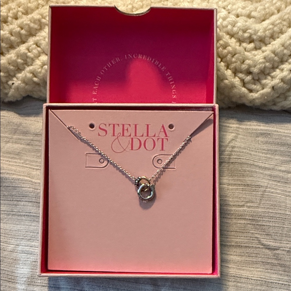Stella & Dot Silver Pendant Necklace